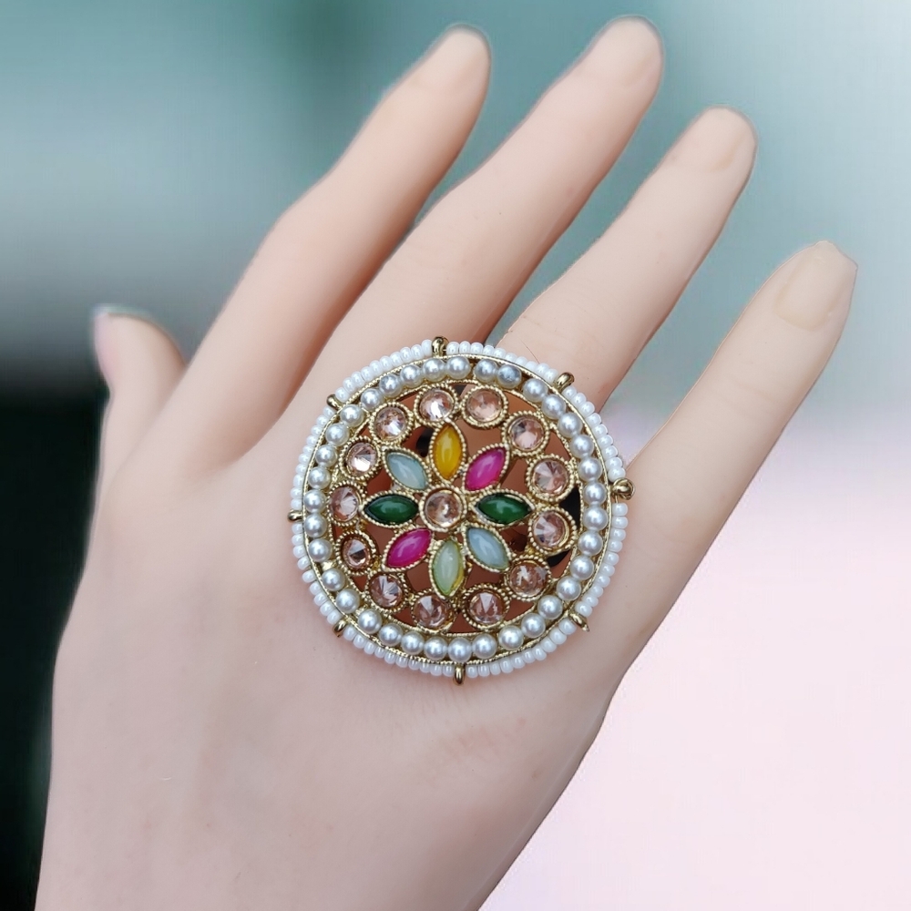 Gorgeous Vintage Kundan Ring